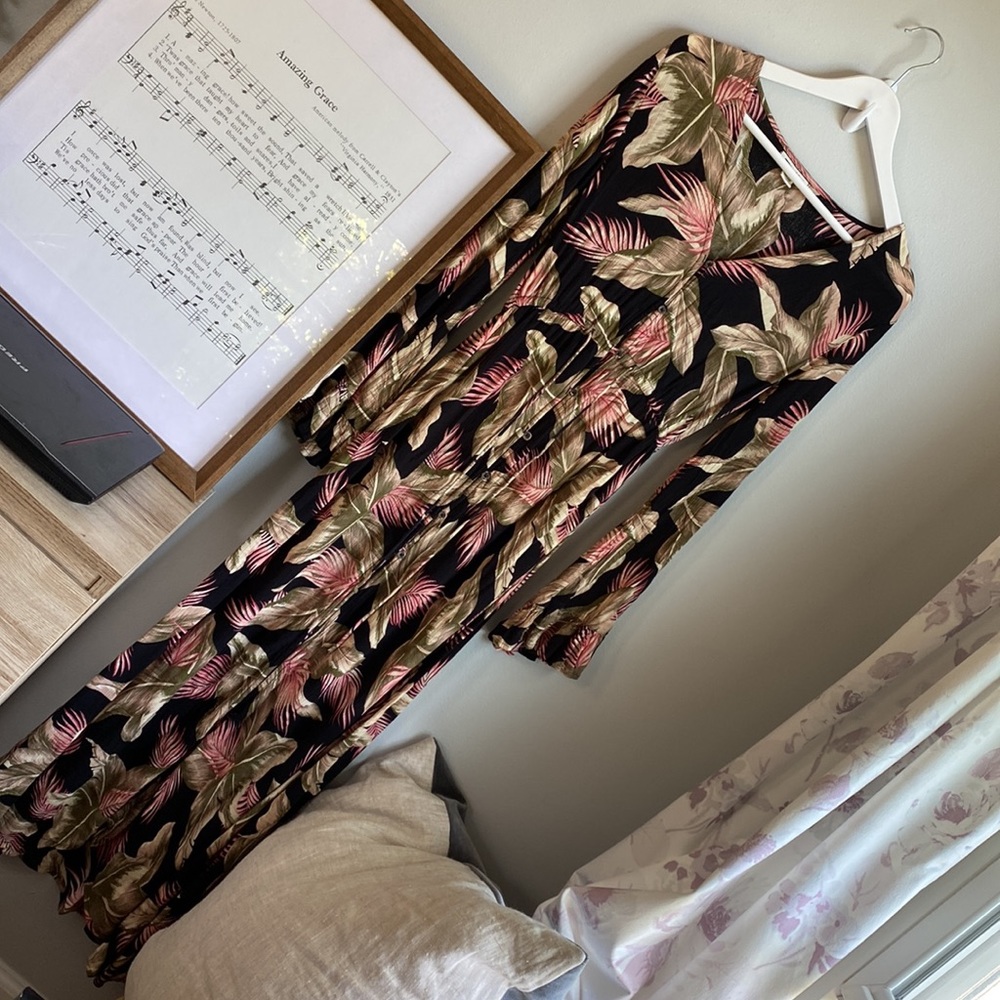 Billabong Black and Pink Floral Maxi Dress